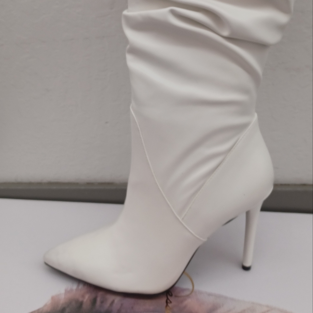 NEW Jessica Simpson Luxe Sexy White High Heel Boots 8 M